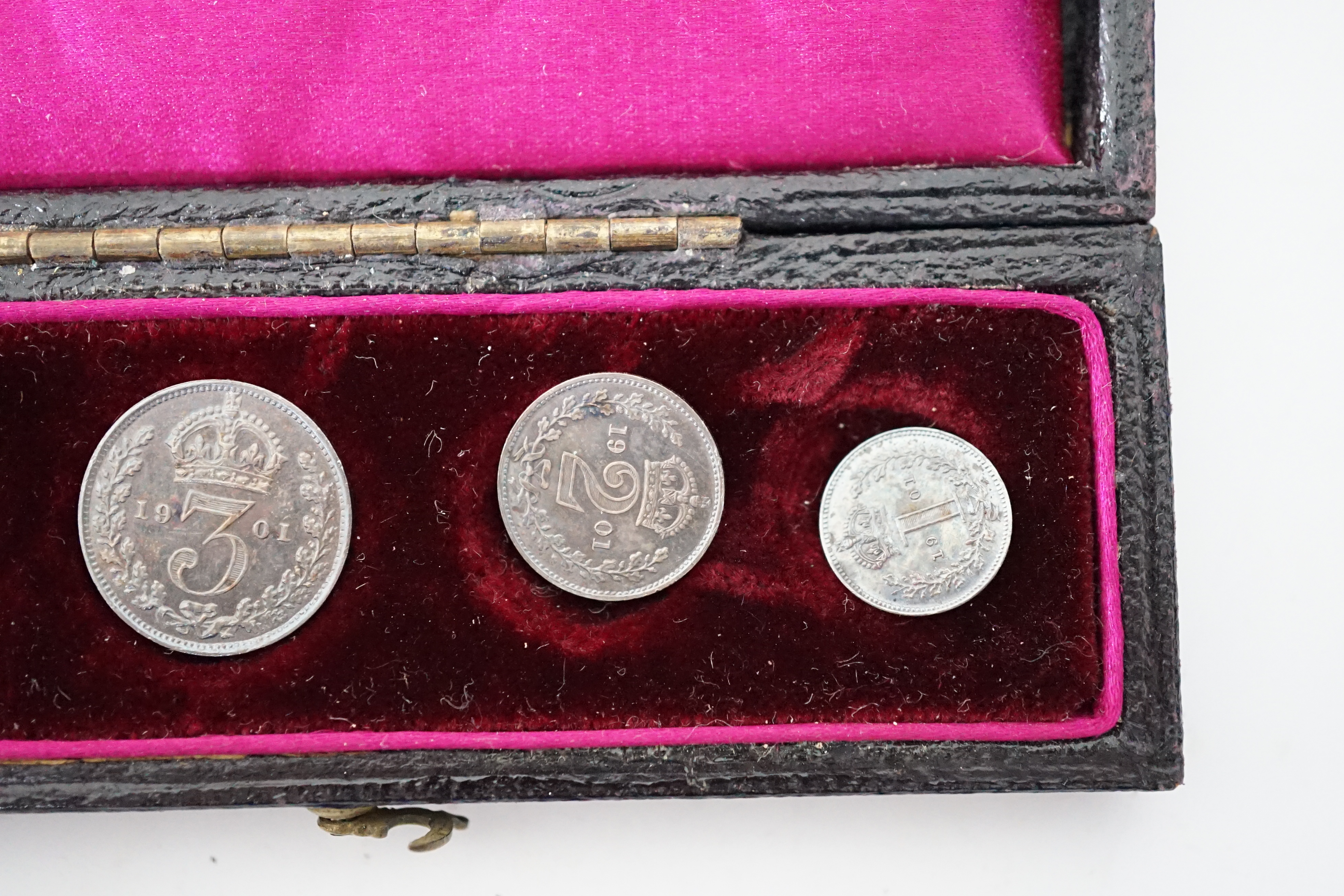 British silver coins, Victoria Maundy coin set, 1d - 4d, 1901, UNC, cased, 1895 crown, good fine, 1889 double florin, 1887 halfcrown, George IV shilling 1826, George V Crown, 1928, good VF, toned, and other various coins